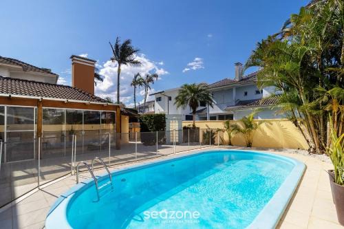 Jurere Internacional Casa | Casa Duplex c/Piscina a 850m da Praia RDT0124