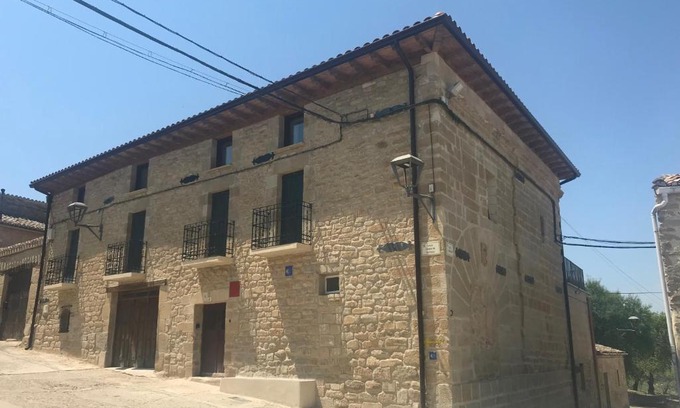 Torres del Río Casa | CASA EGIPCIA Preciosa casa centenaria en el Camino de Santiago