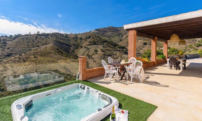 Archez Casa | Casa El Refugio de Árchez by Ruralidays