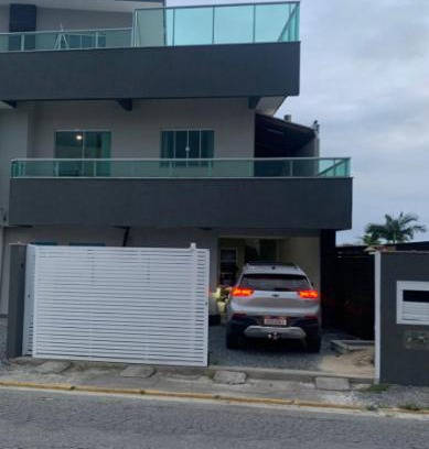 Zimbros Casa | Casa em Bombinhas