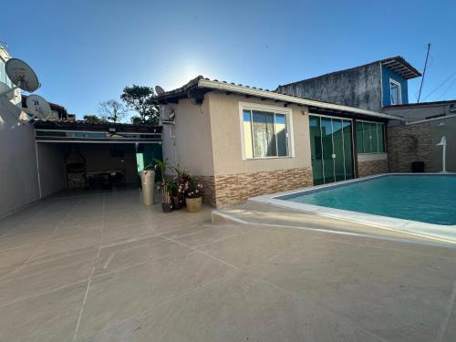 Sao Cristovao Casa | Casa em Cabo Frio - piscina e churrasqueira, 02 quartos