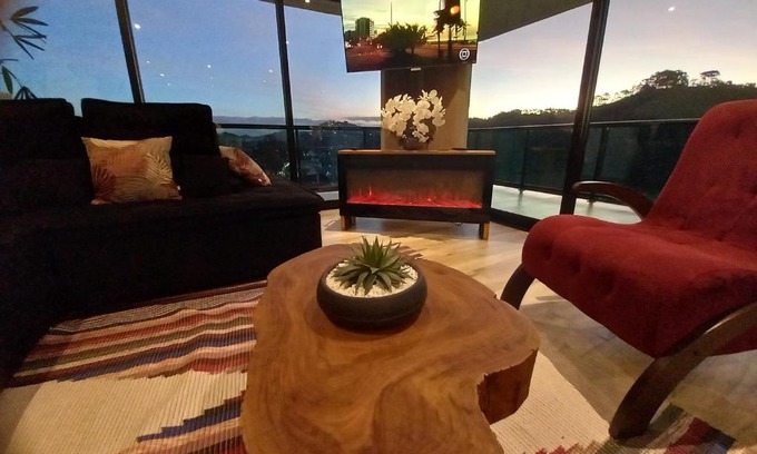 Vila Telma Casa | Casa em Campos do Jordão com bela vista