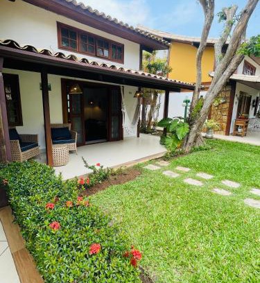 Praia Rasa Casa | Casa em condomínio fechado com estrutura completa