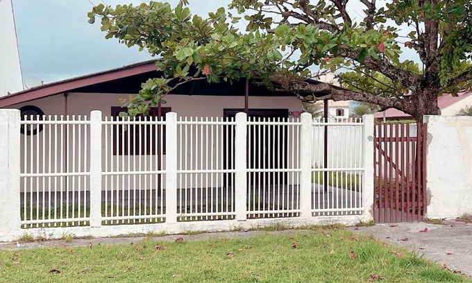 Pontal do Parana Casa | Casa em Shangri-lá perto da praia para até 10 pessoas