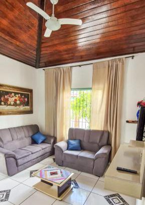 Jardim Samambaia Casa | Casa em Ubatuba, bairro tranquilo e bem localizado ambiente familiar