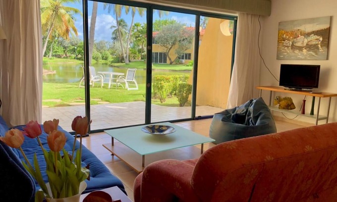 Tucacas Casa | Casa en Caribbean con espectacular jardin a 5 minutos del P.N. Morrocoy