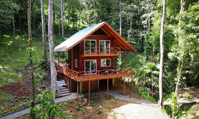 Bocas del Toro Casa | Casa en la Jungla en Playa Bluff - Casa Laurel
