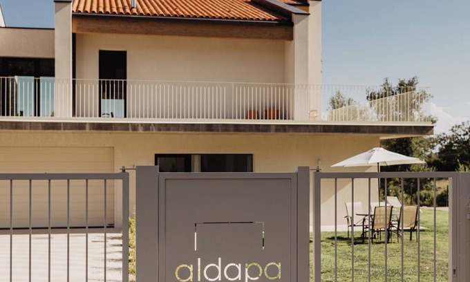 Leza Casa | CASA en RIOJA ALAVESA con JARDIN, BARBACOA y PARKING PRIVADO(apta para mascotas)