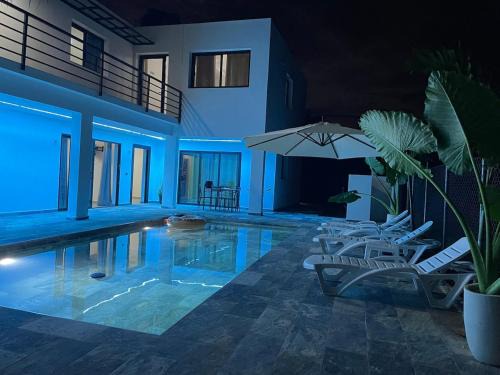 Las Galeras Villa | Casa Entre Playas con piscina en Las Galeras