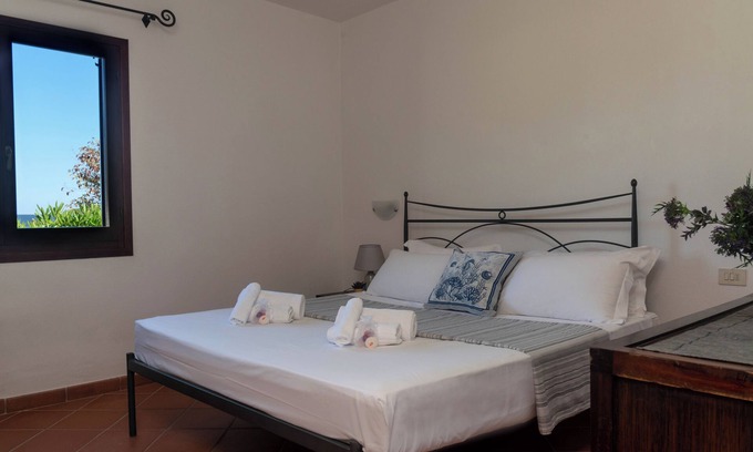 Baia Sant'Anna Apartamento | Casa EOS - Dos Habitaciones Piso, Capacidad 4