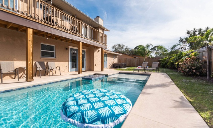 Fowlers Casa | Casa Espacio - Fun Family Pool Home w/ Hot Tub & Game Room!