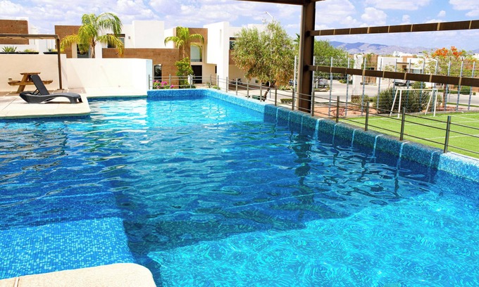 Hermosillo Casa | Casa espaciosa 3R/2.5b, patio privado