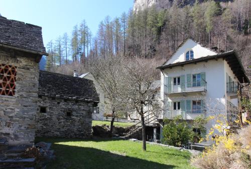 Brione Casa | Casa Eva