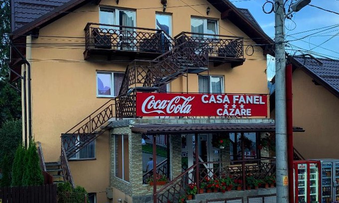 Busteni Casa | Casa Fanel