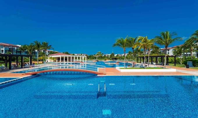 Puerto Juarez Condominio | Casa Flamingo 2 Bedroom Condo by Redawning