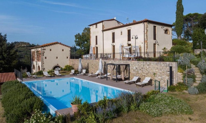 Palaia Casa | Casa Francia