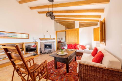 Alora Casa | Casa Gino by Rosas Cantares
