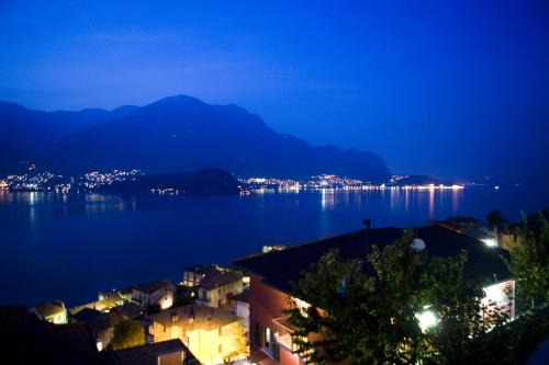 Lezzeno Apartamento | Casa Giulio Apartment in Lezzeno Lake Como
