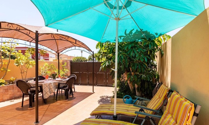 Las Rosas Casa | Casa Golfin in Tenerife's sunny south