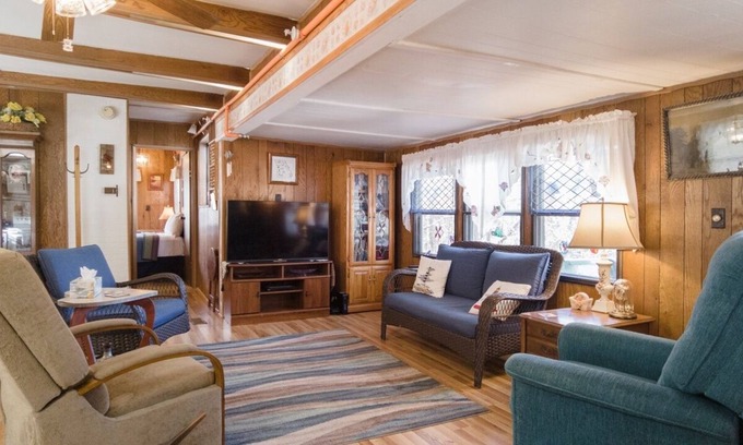 Hollister Casa | Casa Grammy 2 Bedroom Home
