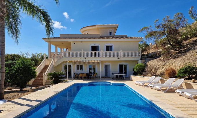 Mutxamel Casa | Casa Gran Mirador - Ruime vakantie villa met groot privé zwembad 8-14 pers