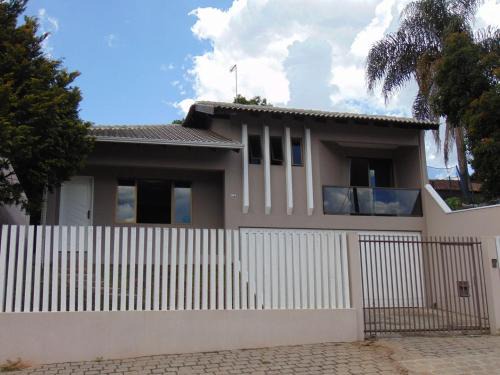 Sao Braz Casa | Casa Grande 3 quartos, perto parque Barigui