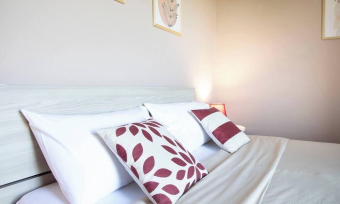 Portacomaro Apartamento | Casa Graziella - red apartment with a view