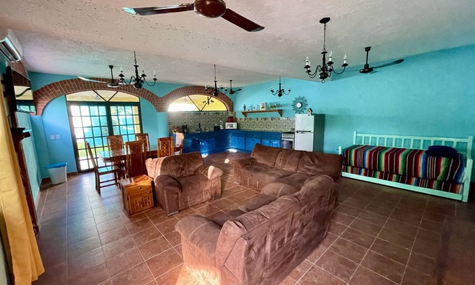 Adolfo López Mateos Casa | Casa Harmony - A comfortable & affordable home in downtown Cozumel