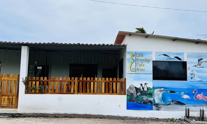 Puerto Villamil Casa | Casa Hospedaje Punta Arena