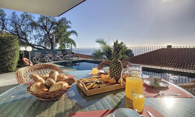 Arco da Calheta Casa | Casa Inês by LovelyStay