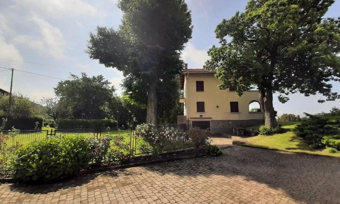 Andrate Apartamento | Casa in montagna con giardino privato recintato