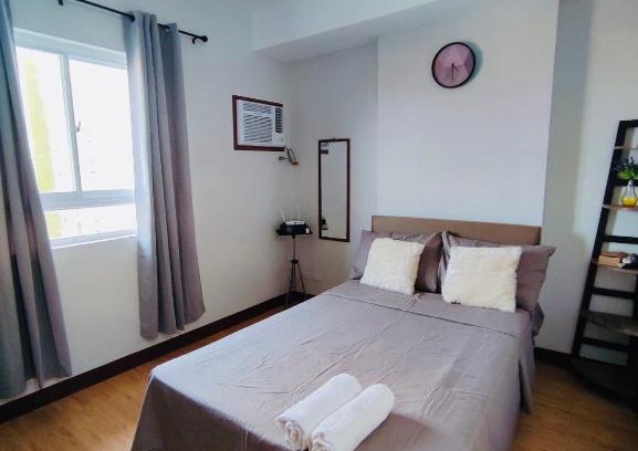 Cagayan de Oro Apartamento | Casa Ison at MesaVerte Residences - Condo at CDO city center with free use of swimming pool