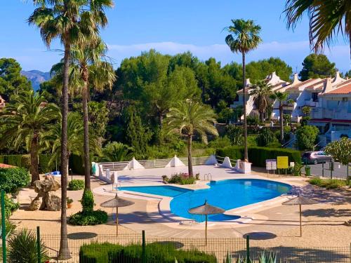 L'Alfas del Pi Apartamento | Casa Joanna with swimming pool