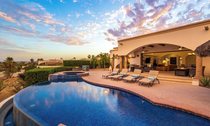 Cabo San Lucas Villa | Casa Juan Miguel, 4bdrm vista al mar casa con golf con descuentos para los huéspedes