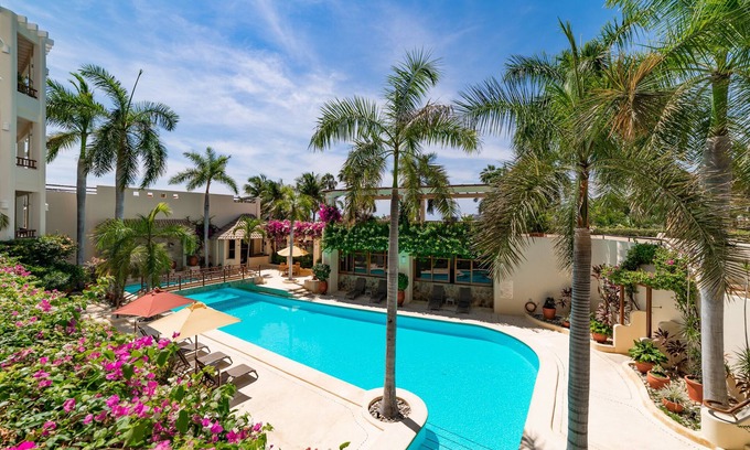 Playa Chahué Condominio | Casa Kiskadee - HUATULCO HAVEN - 3 BEDROOM STEPS FROM PLAYA CHAHUE AND CHEDRAUI