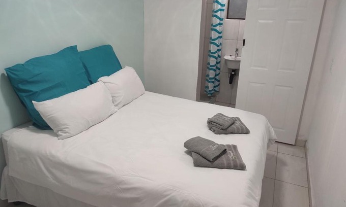 Newcastle Cama Y Desayuno | Casa Línda Guest House