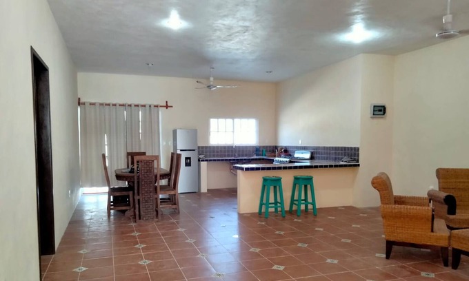 Chuburná Puerto Casa | Casa La Paz 3-bedroom house with AC in charming Merida