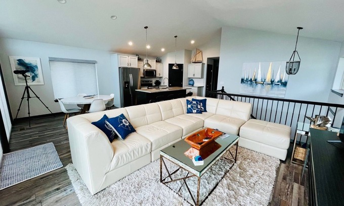 Spirit Lake Casa | Casa Lago -- 4-Bedroom Home & UTV with Okoboji Lake View steps from Bridges Bay!