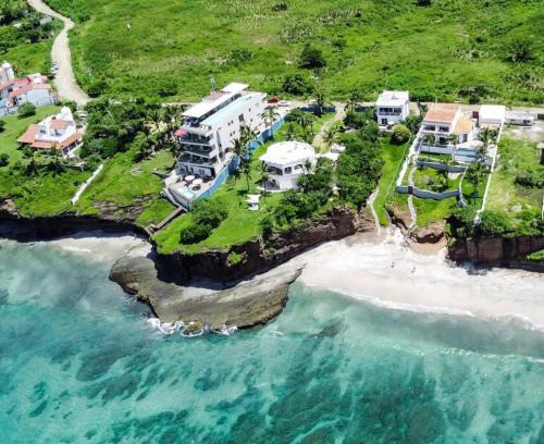 Punta Negra Casa | Casa Lamanai