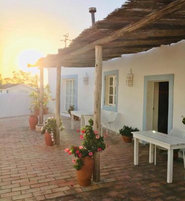 Penina Cama Y Desayuno | Casa Largo do Poço Guesthouse