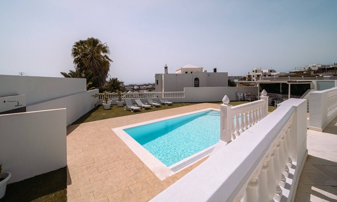 Tias Chalet De Esquí | Casa Las Cuestas, en Tías