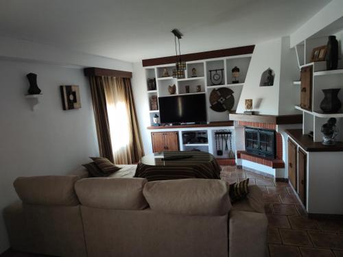 Iznajar Casa | CASA LAURA