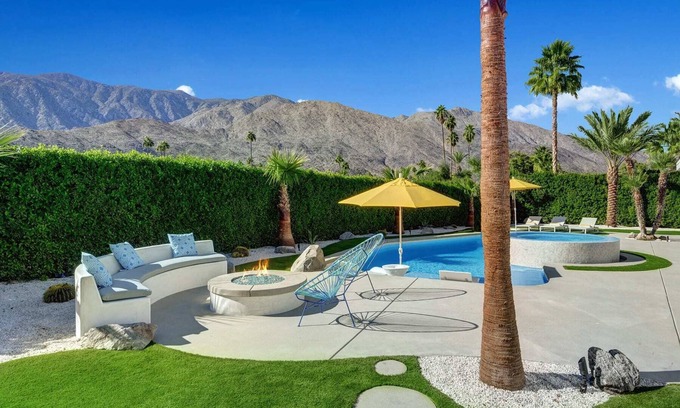Indian Canyon Casa | Casa Lazo Summary: We