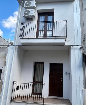 Comiso Apartamento | Casa Leonardo