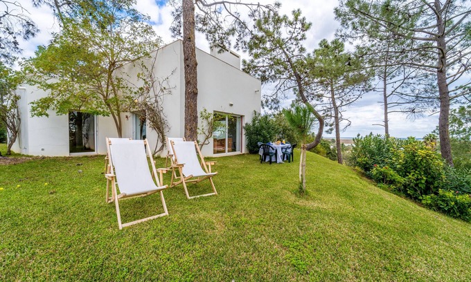 Tavira Apartamento | Casa Levante by HelloVacations