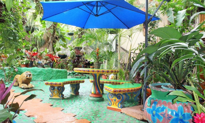 Pavas Cama Y Desayuno | Casa Lima Bed & Breakfast