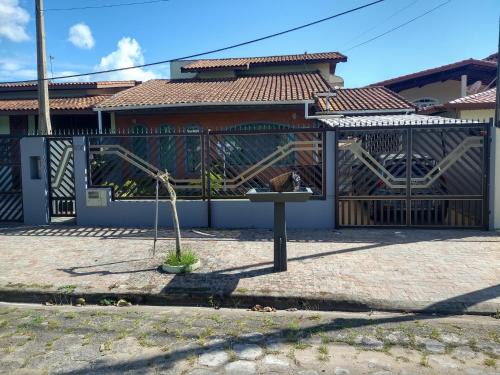 Jardim Imperador Casa | Casa linda e confortável a 3 min da praia!