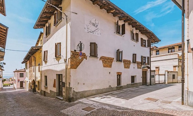 La Morra Apartamento | Casa Lobe - Charming apartment in village centre