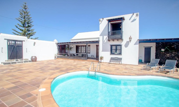 San Bartolome Casa | casa los veroles lanzarote