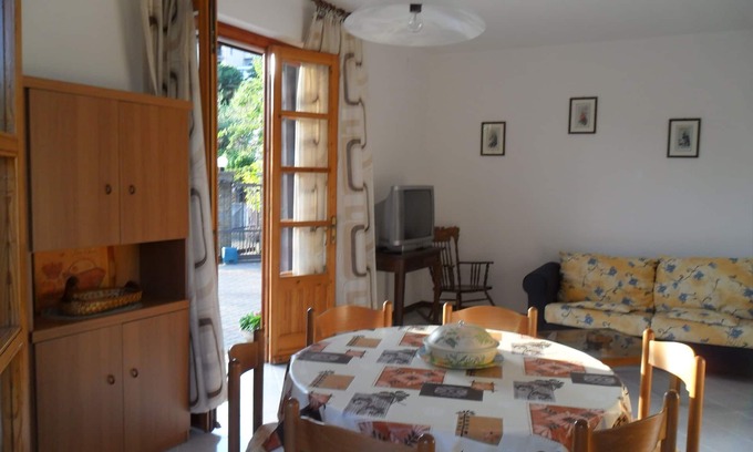Cargiago Apartamento | Casa Lucia en Carpiano
